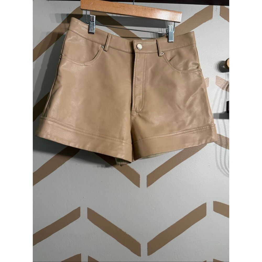 Line & Dot Khaki Faux Leather High-Waisted  Cuffed Dela‎ Shorts Size Large NWT